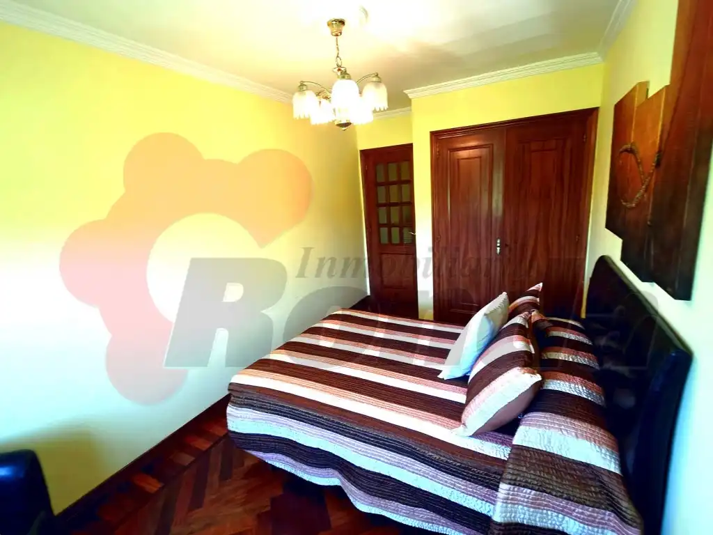Bedroom of Houses for sale in Lugo  with Terrace and Furnished