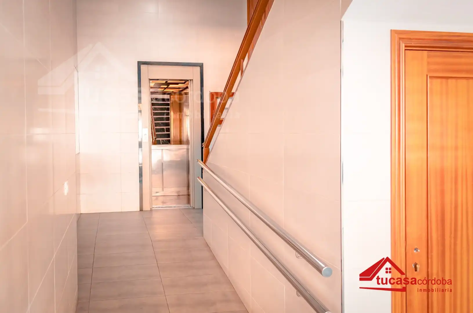 Büro zum Verkauf in Córdoba mit Klimaanlage und Möbliert