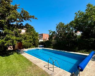 Piscina de Casa o xalet en venda en Pinto amb Aire condicionat, Terrassa i Piscina