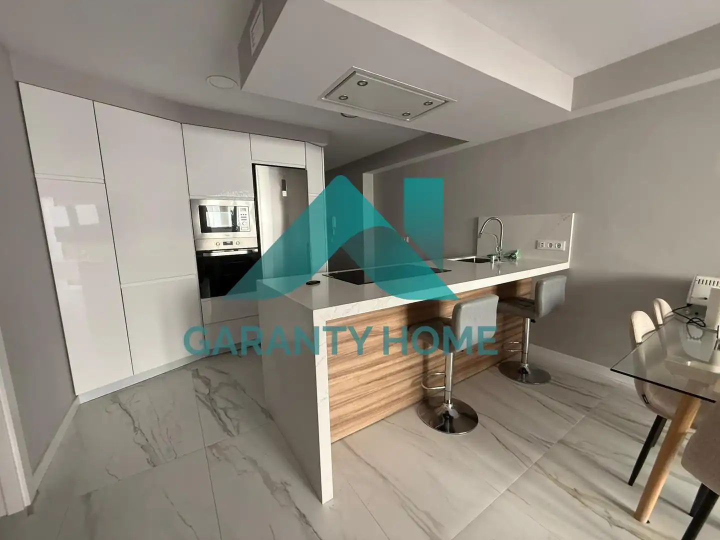 Cuina de Apartament en venda en Cáceres amb Aire condicionat i Calefacció