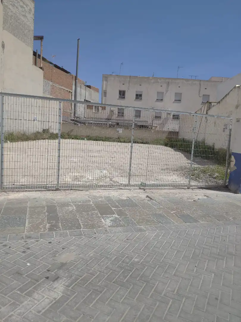 Wohnbaugrundstück zum Verkauf in Calle Francisco Rabal 11, imagen 6