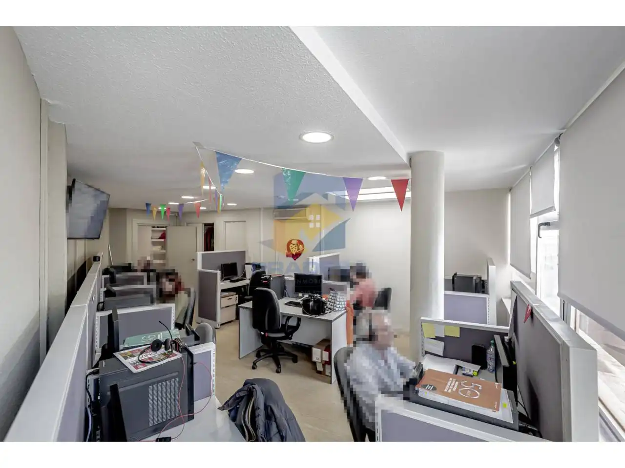 Office for sale in Madrid  with Air Conditioner and Alarm