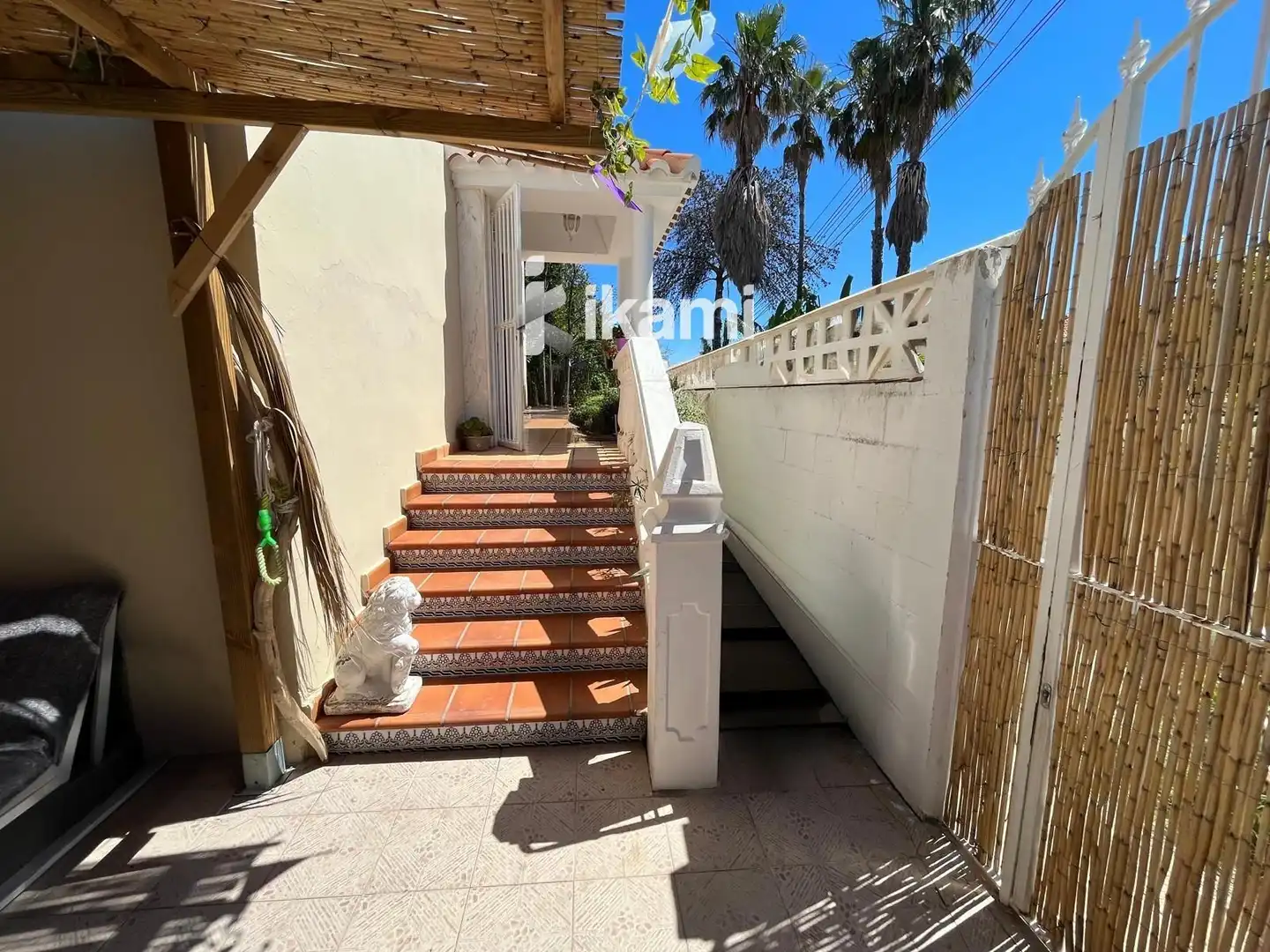 Vista exterior de Casa o xalet en venda en Gandia amb Aire condicionat, Calefacció i Terrassa