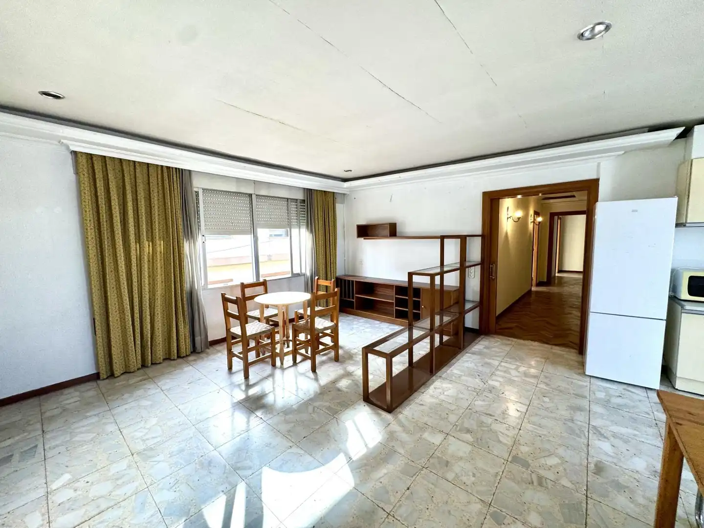 Sala d'estar de Pis de lloguer en Orihuela amb Parquet, Terrassa i Moblat