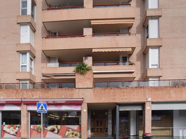 Local commercial à vendre à BISBE MORGADES