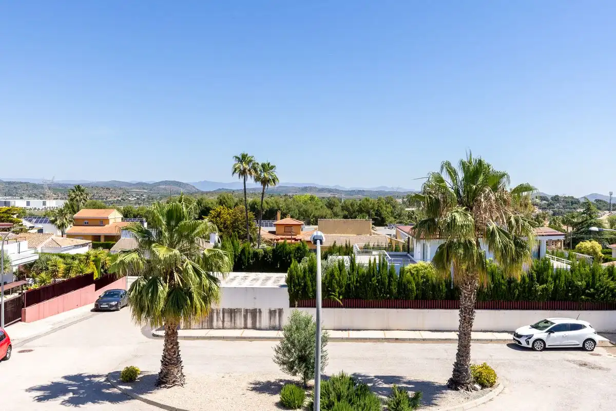 Terrace of Houses for sale in Chiva  with Heating, Private garden and Storage room