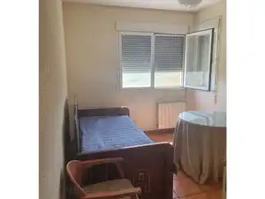 Dormitori de Casa o xalet en venda en Baza amb Calefacció, Jardí privat i Terrassa