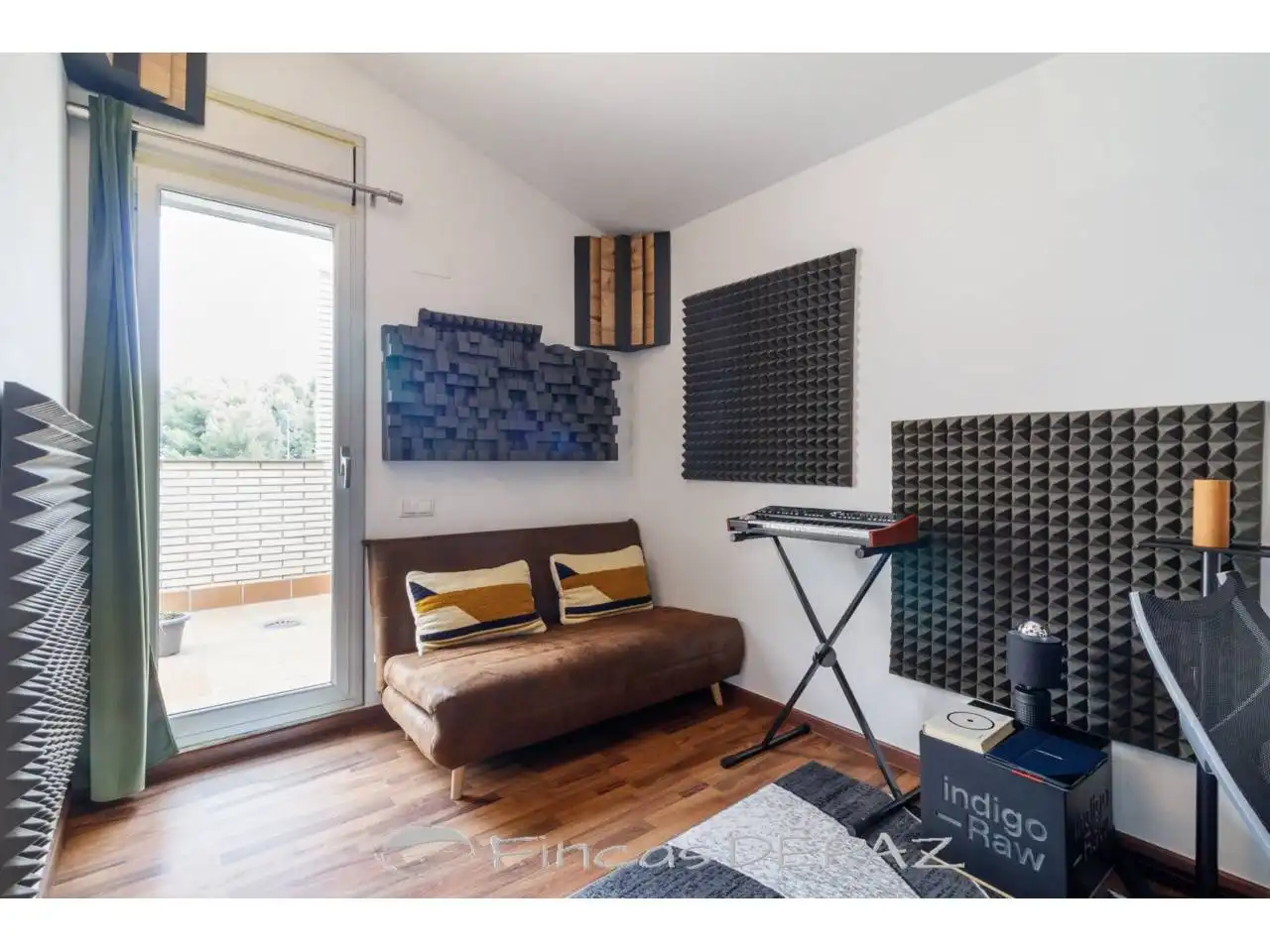 Sala d'estar de Dúplex en venda en Castelldefels amb Aire condicionat, Calefacció i Parquet