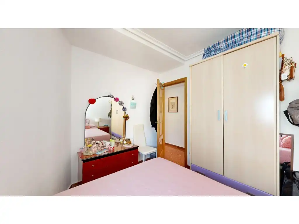 Bedroom of Flat for sale in Torrent  with Air Conditioner and Balcony