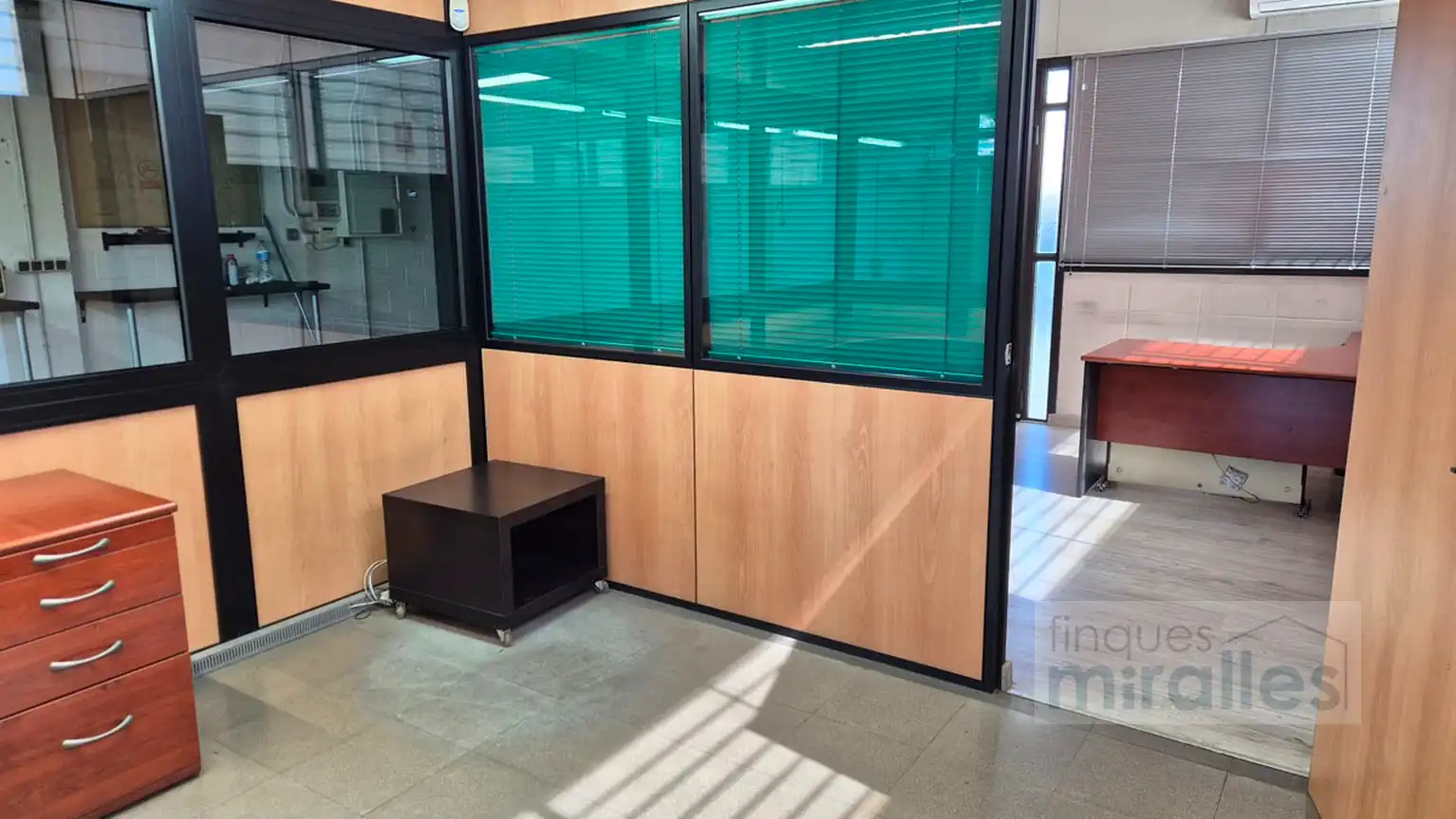 Nave industrial de alquiler en Vilassar de Dalt con Calefacción y Alarma