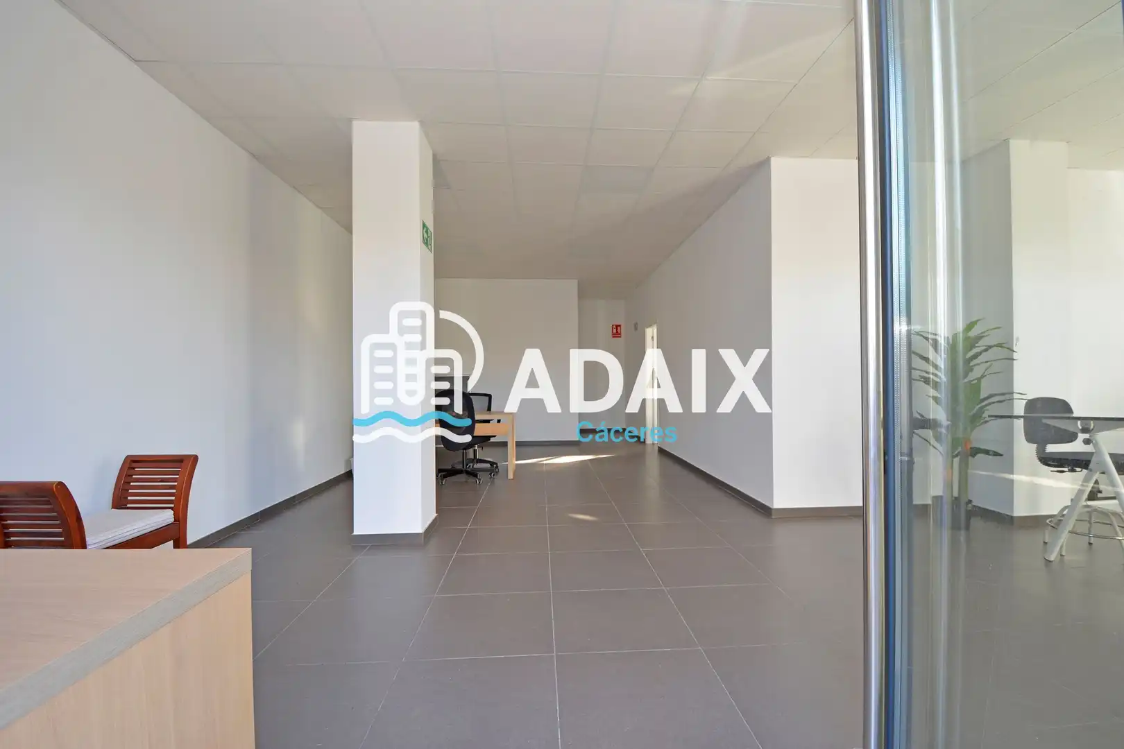 Business premises for sale in Calle Juan Ramón Jiménez número  de Cáceres, imagen 6