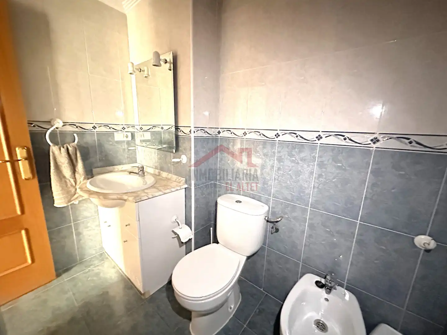 Baño de Piso en venta en Elche / Elx con Trastero, Amueblado y Horno