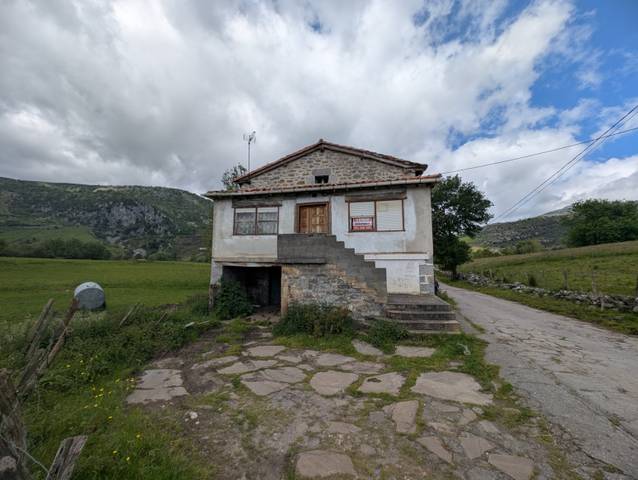 Casa-chalet en Venta en Lavín - Barrio Lavín-Brazo del Conde - La Gándara, 27 en Soba