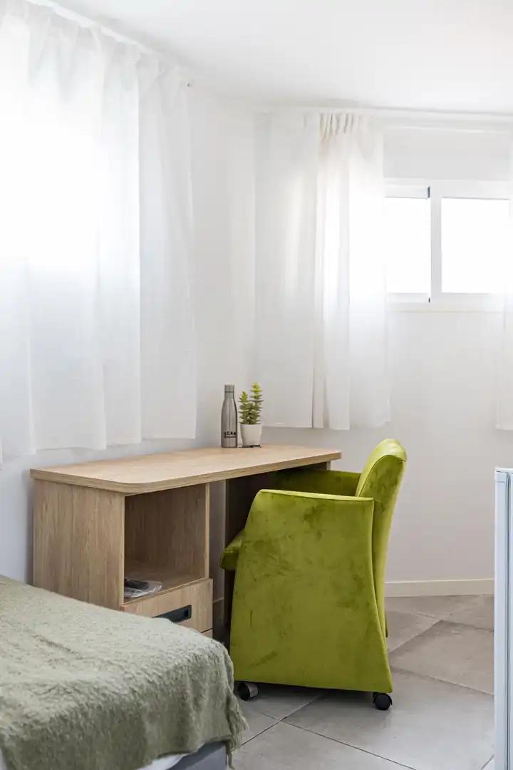 Schlafzimmer von Wohnung zur untervermieten in Murcia mit Klimaanlage, Heizung und Möbliert