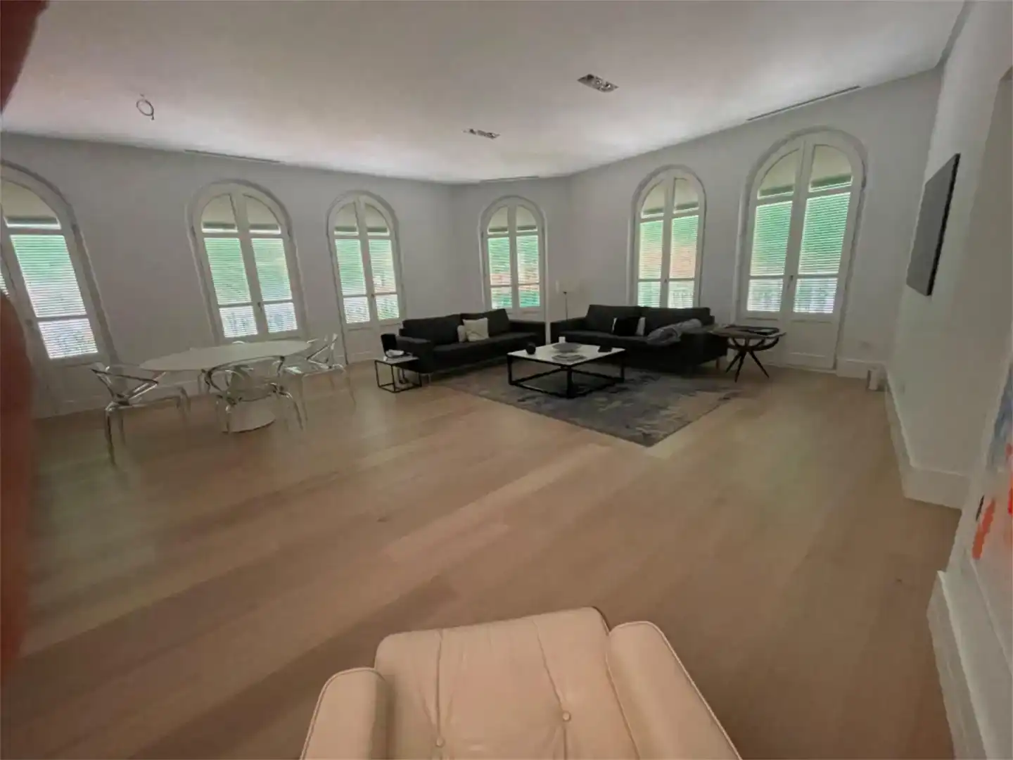 Sala d'estar de Pis en venda en Ourense Capital  amb Aire condicionat, Parquet i Traster