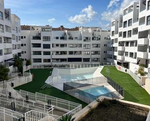 Piscina de Apartament en venda en Estepona amb Aire condicionat, Calefacció i Terrassa