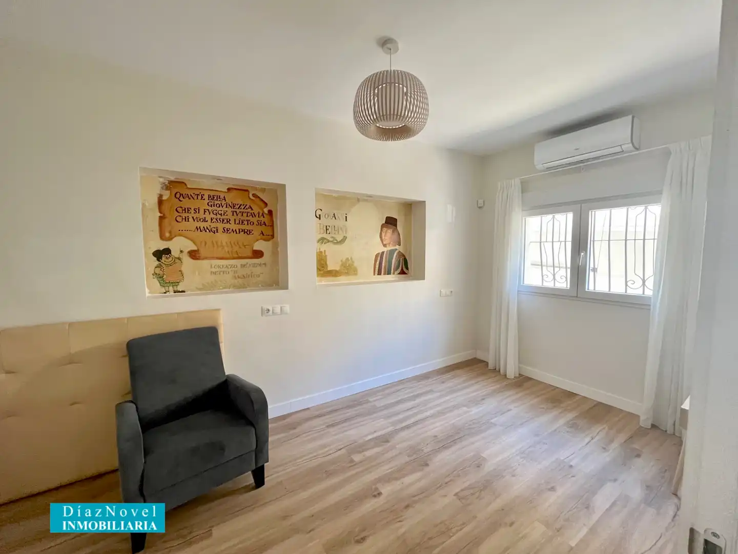 Sala de estar de Local en venta en Málaga con Aire acondicionado, Calefacción y Parquet