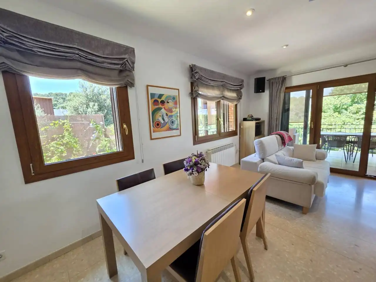 Comedor de Casa o chalet en venta en Montcada i Reixac con Aire acondicionado, Calefacción y Jardín privado
