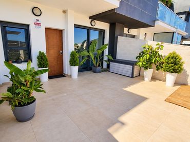 Chalet con piscina en venta en Calle Calle Tramontana