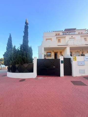 Casa adosada en Venta en encinar en Santangelo