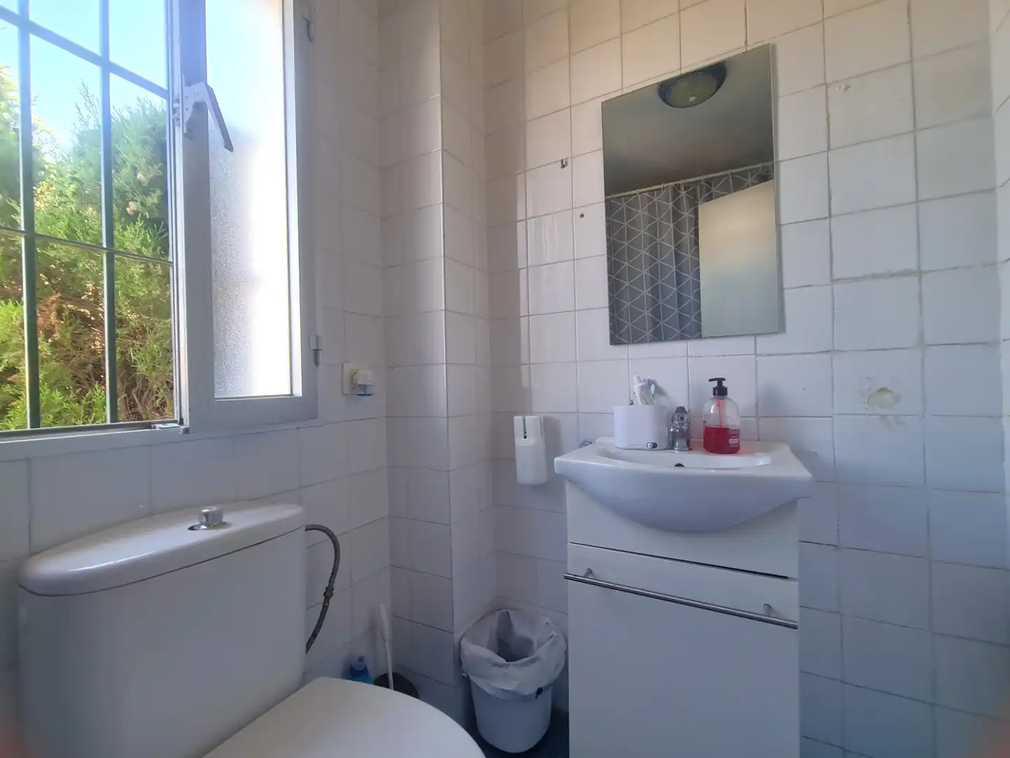 Bany de Casa adosada en venda en Estepona amb Aire condicionat, Jardí privat i Terrassa