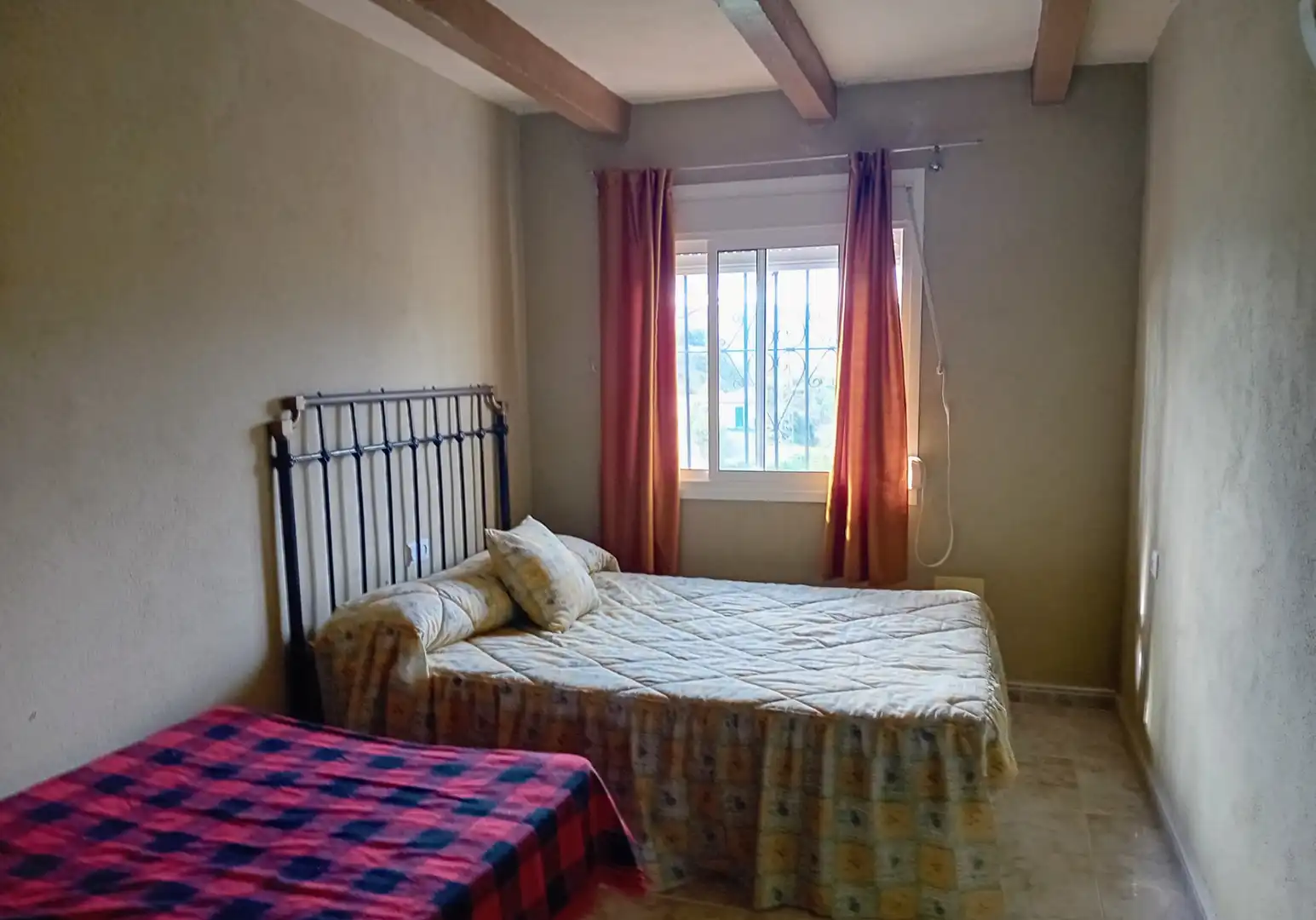 Casa rústica amb jardí en venda a Alozaina, imagen 9