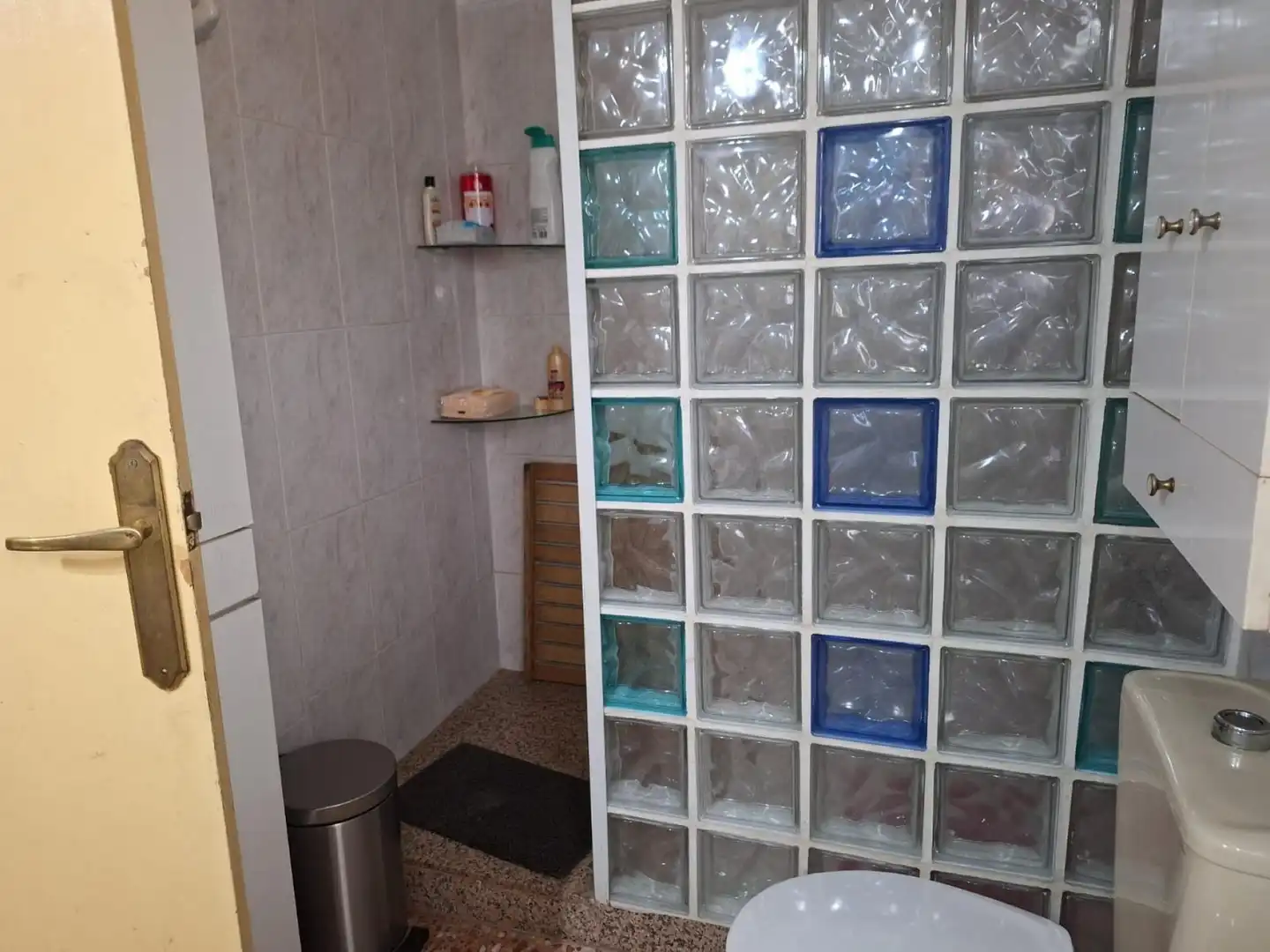 Baño de Finca rústica en venta en Villena con Terraza y Piscina