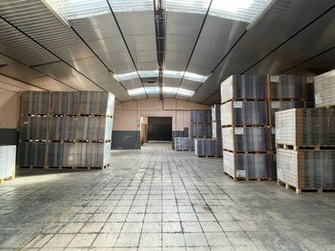 Nau industrial de lloguer a Montmeló