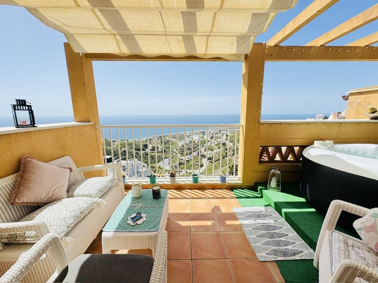 Terraza de Casa adosada en venta en Torrox con Piscina comunitaria