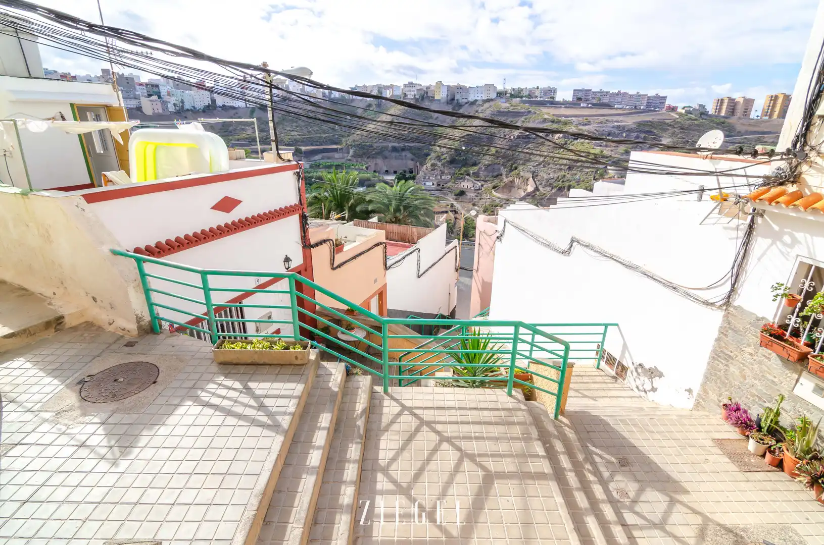 Exterior view of Flat for sale in Las Palmas de Gran Canaria  with Furnished