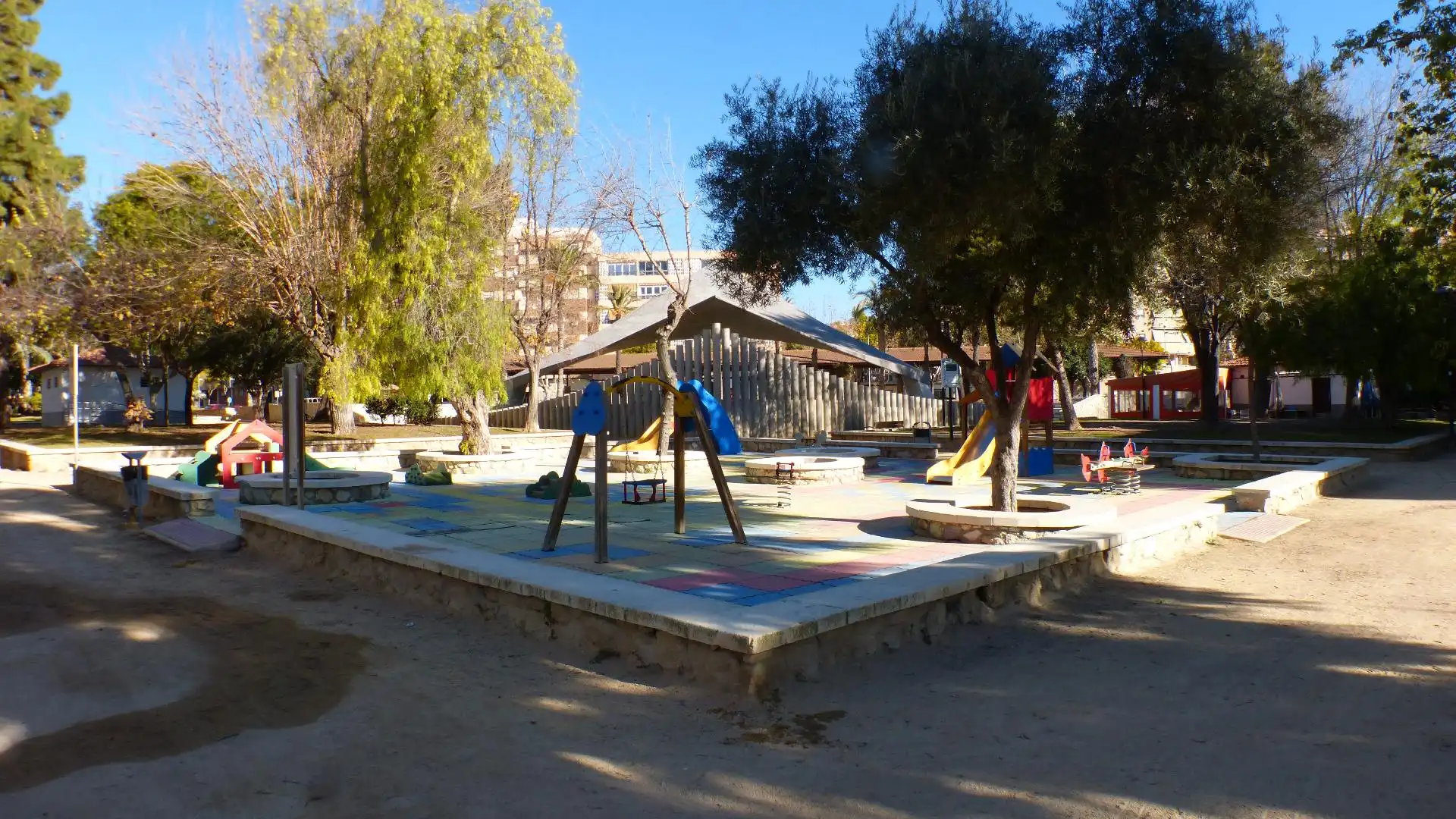 Vista exterior de Casa o chalet en venta en San Vicente del Raspeig / Sant Vicent del Raspeig con Terraza y Trastero
