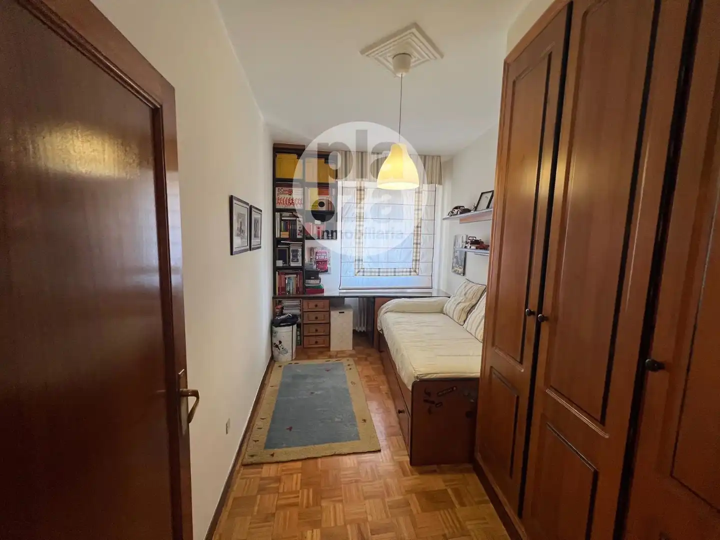 Bedroom of Flat for sale in Burgos  with Heating, Terrace and Storage room