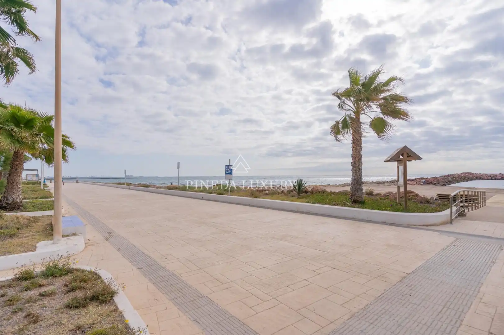 Casa adosada en venda a Paseo Marítimo, Playa del Puig