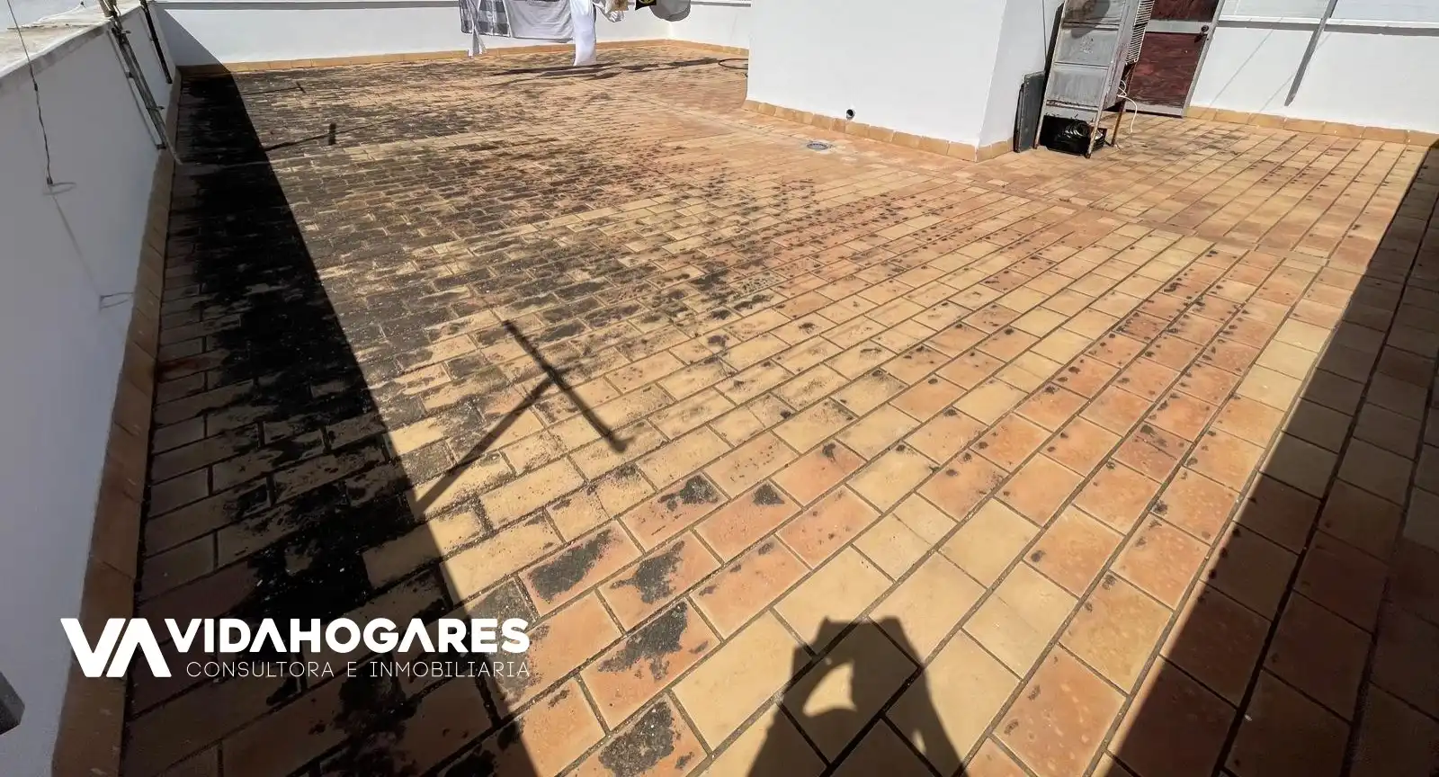 Terraza de Piso en venta en Rota