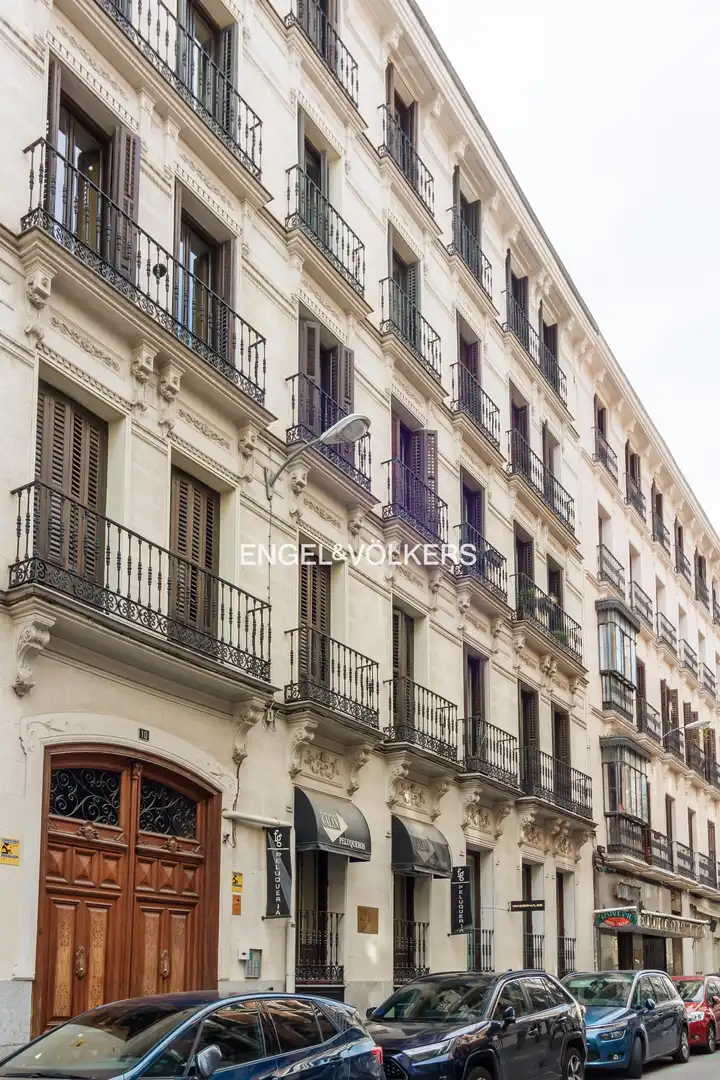 Vista exterior de Pis de lloguer en Madrid amb Aire condicionat, Calefacció i Moblat