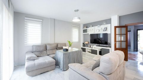 Foto 3 de Casa o chalet en venta en Calle Gredos, Altos de la Zubia, La Zubia