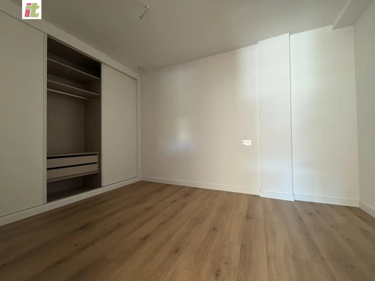Casa adosada en venta en Sopela