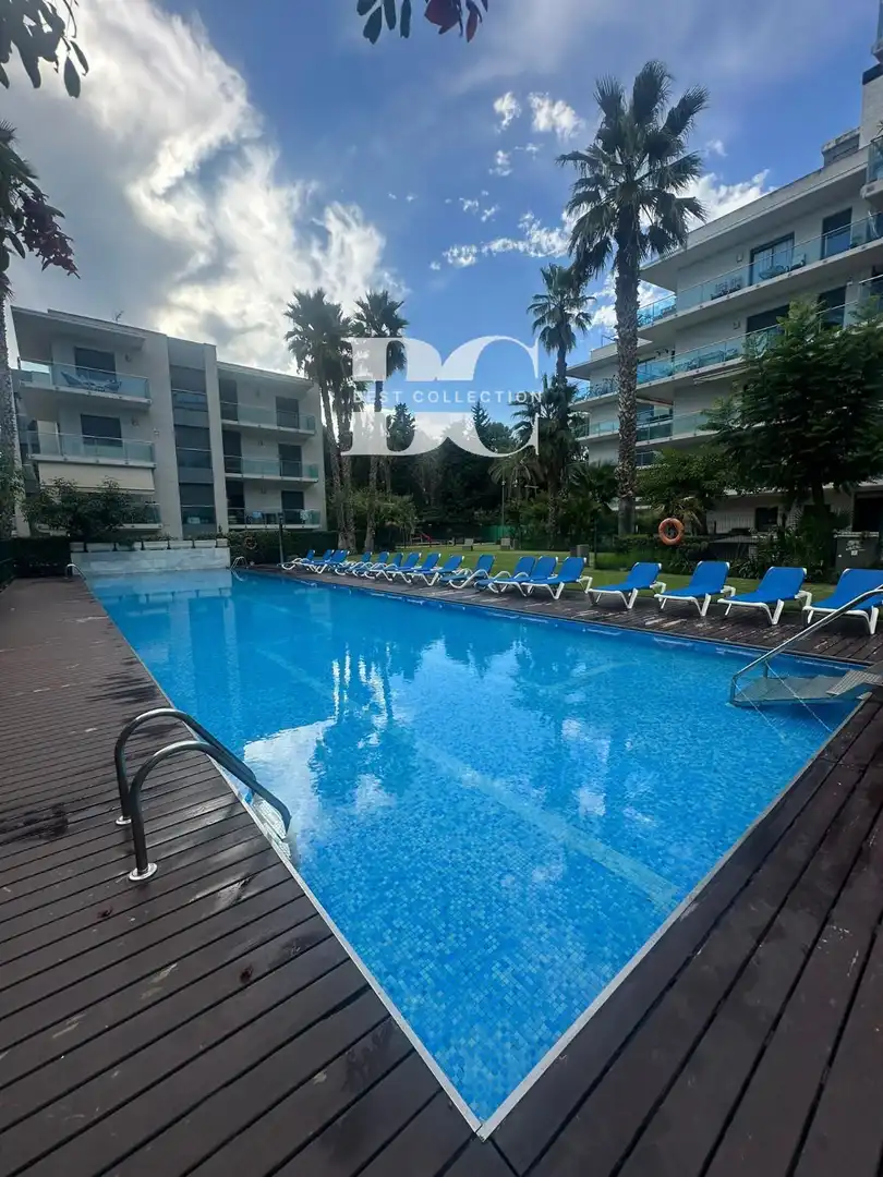 Flat with pool for sale in Vila de Blanes
