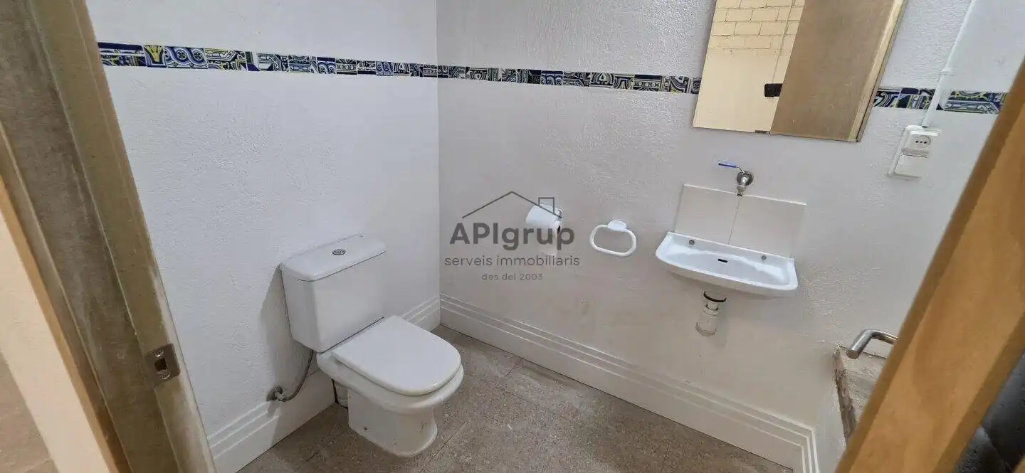 Local comercial en venda a Centre - Sant Oleguer, imagen 15