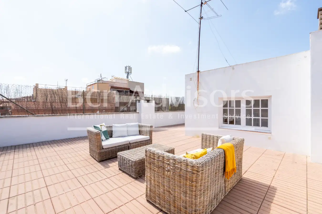 Terrassa de Casa adosada en venda en Sant Just Desvern amb Aire condicionat, Calefacció i Parquet