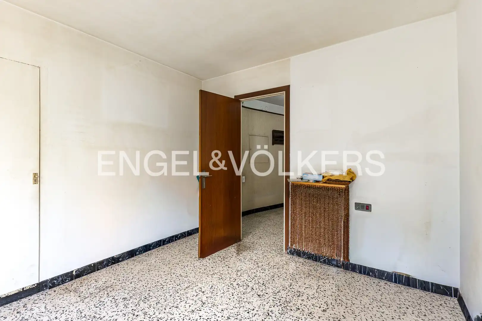 Flat for sale in Tarragona  with Air Conditioner and Heating