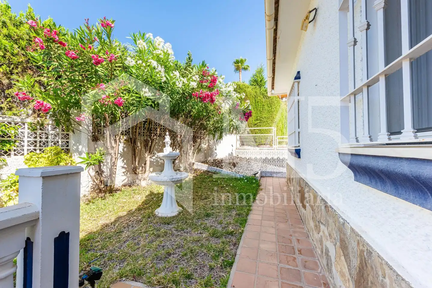 Jardín de Casa o chalet en venta en Vélez-Málaga con Jardín privado, Terraza y Piscina