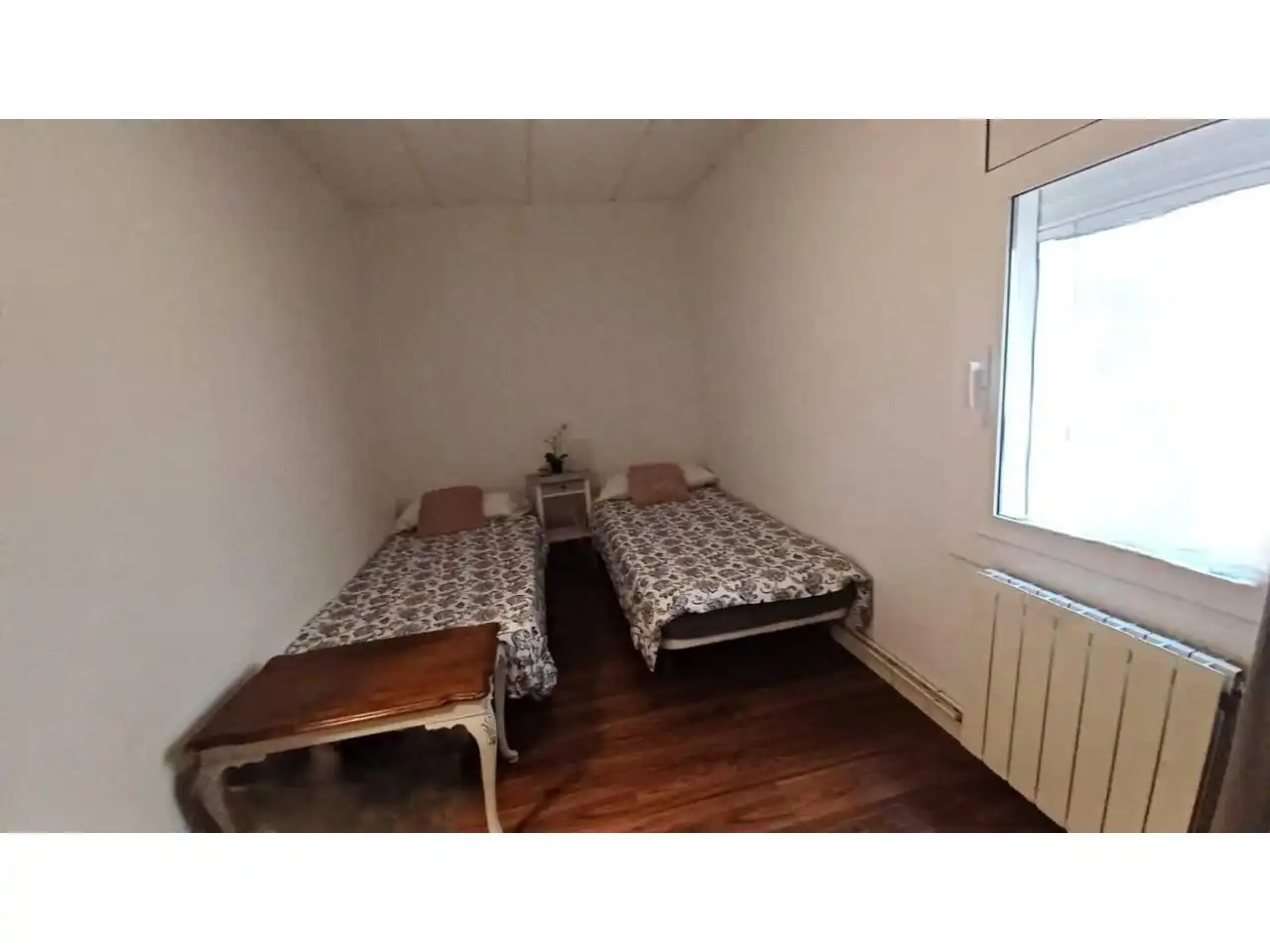 Bedroom of Flat for sale in Barcelona
