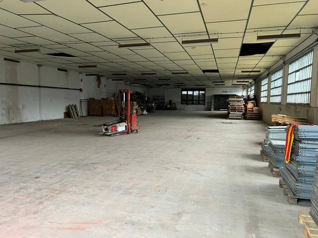 Nave industrial en Alquiler en Carrer de la Ginesta, 2B en Viladrau