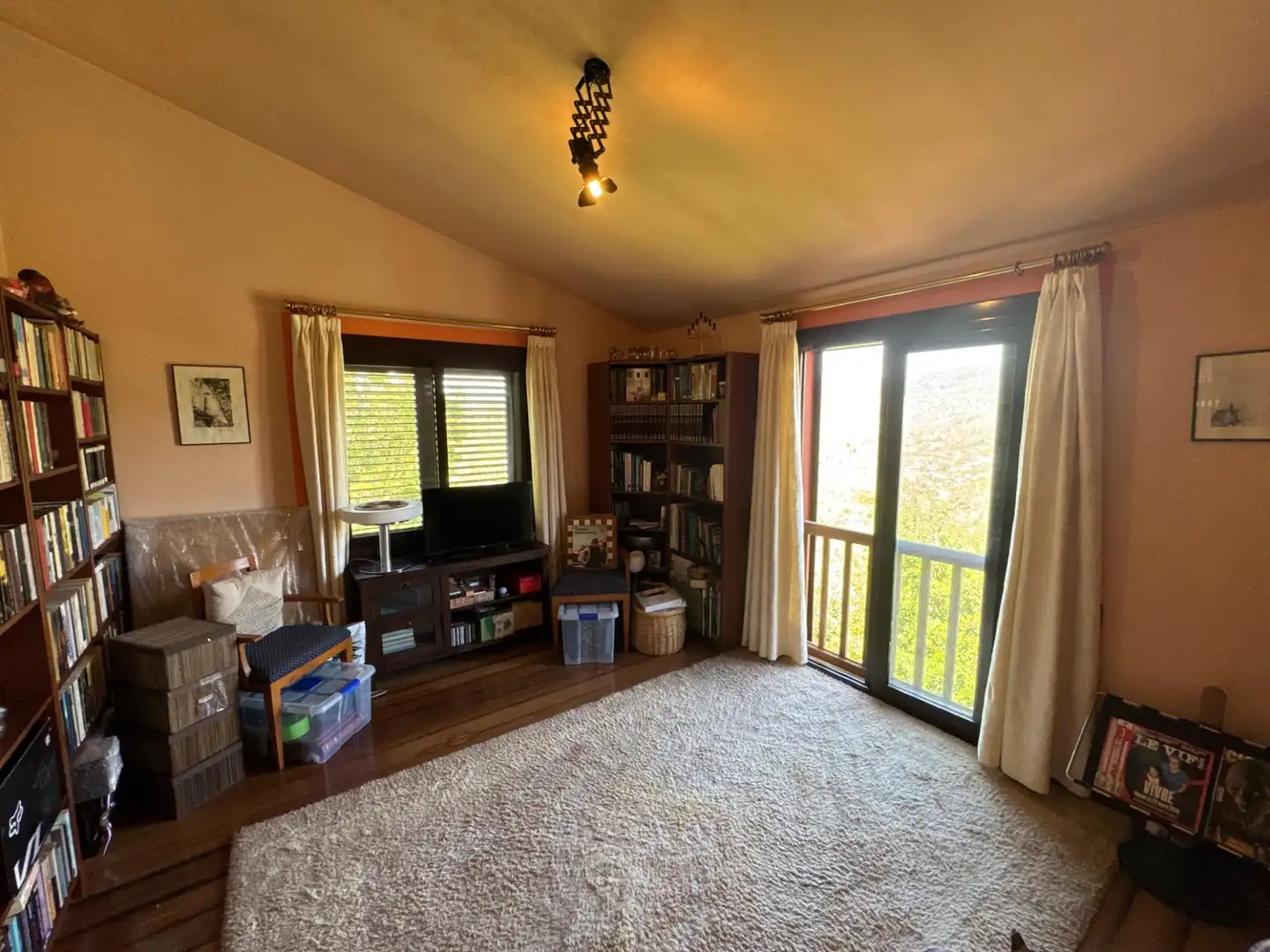 Sala d'estar de Casa o xalet en venda en Olivella amb Calefacció, Jardí privat i Terrassa