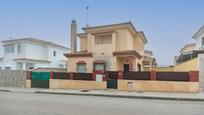 Vista exterior de Casa o xalet en venda en Olivares amb Aire condicionat i Terrassa