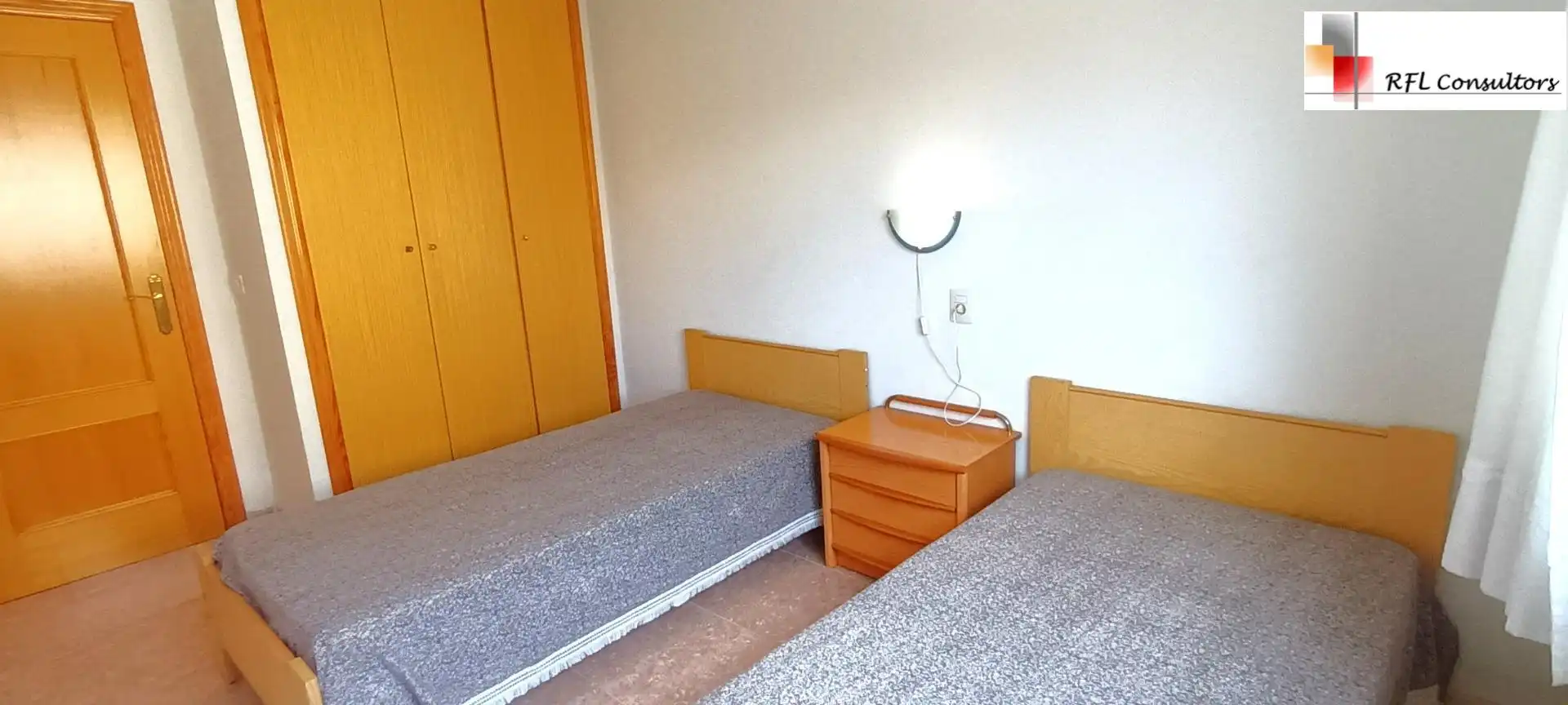 Schlafzimmer von Wohnungen zur Miete in Torreblanca mit Klimaanlage, Privatgarten und Terrasse