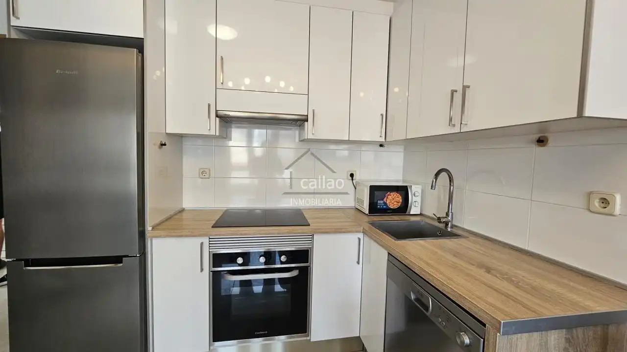 Cocina de Piso de alquiler en Ferrol con Calefacción, Trastero y Amueblado