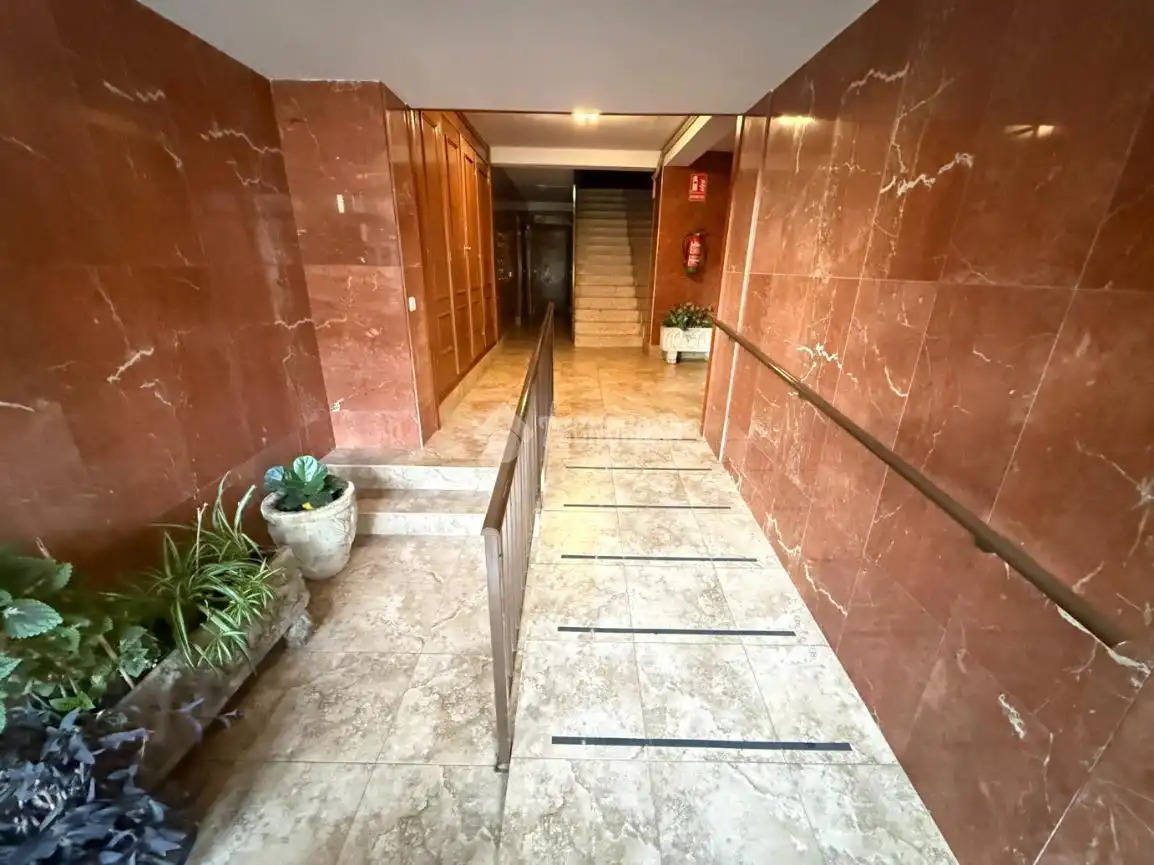 Piso con terraza en venta en Constitución - Balconcillo, imagen 2