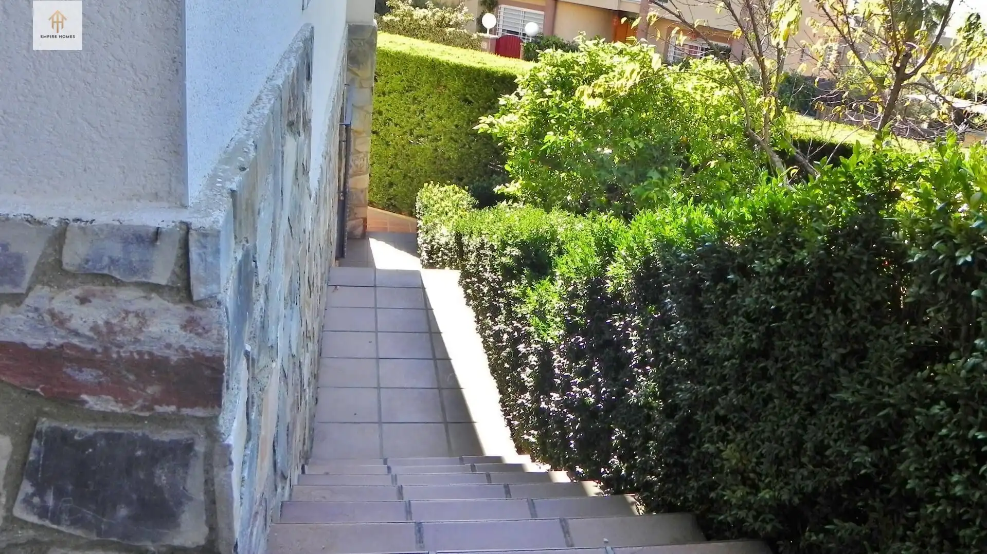 Vista exterior de Casa o xalet en venda en Cáceres amb Aire condicionat, Calefacció i Jardí privat